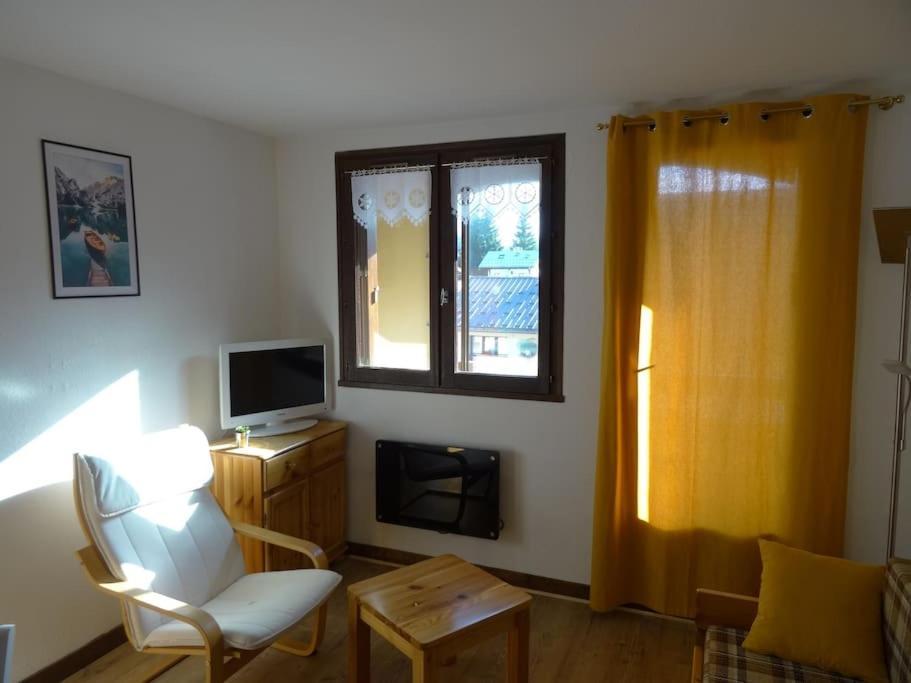 Appartement Au Coeur Du Village Avec Parking Prive ミジュー エクステリア 写真