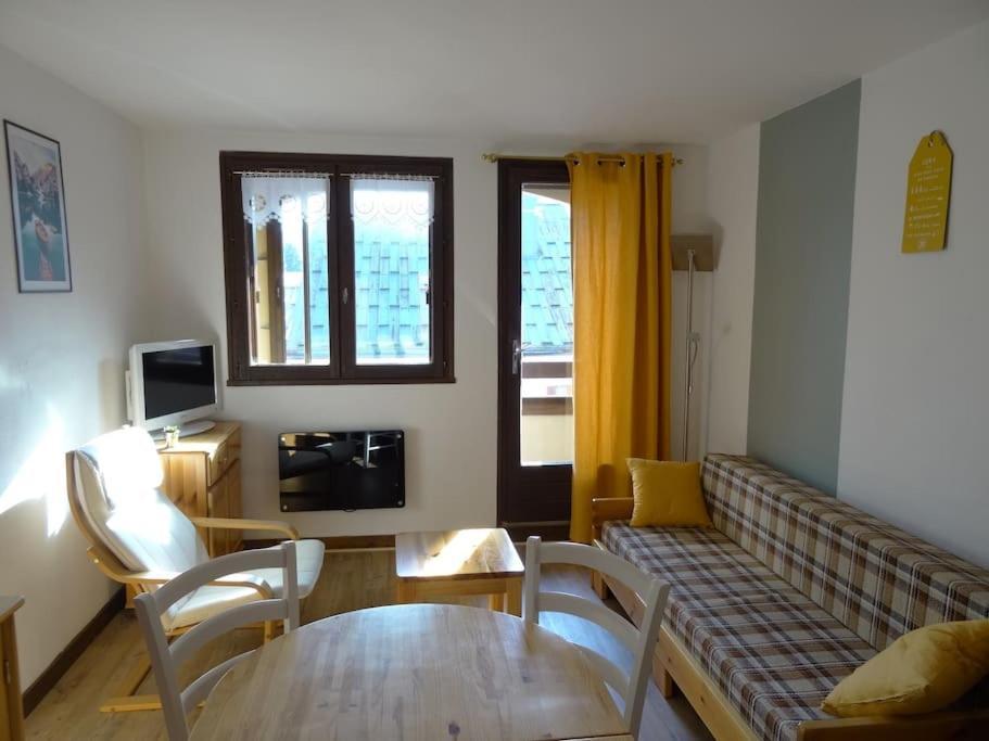 Appartement Au Coeur Du Village Avec Parking Prive ミジュー エクステリア 写真